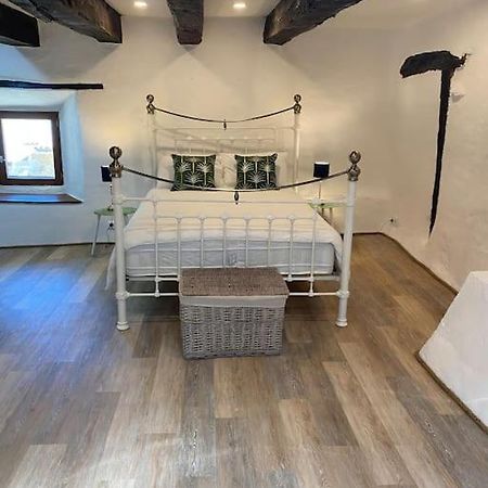 Spacious 1 Bed Home With Shared Pool Champagnac-la-Rivière Εξωτερικό φωτογραφία