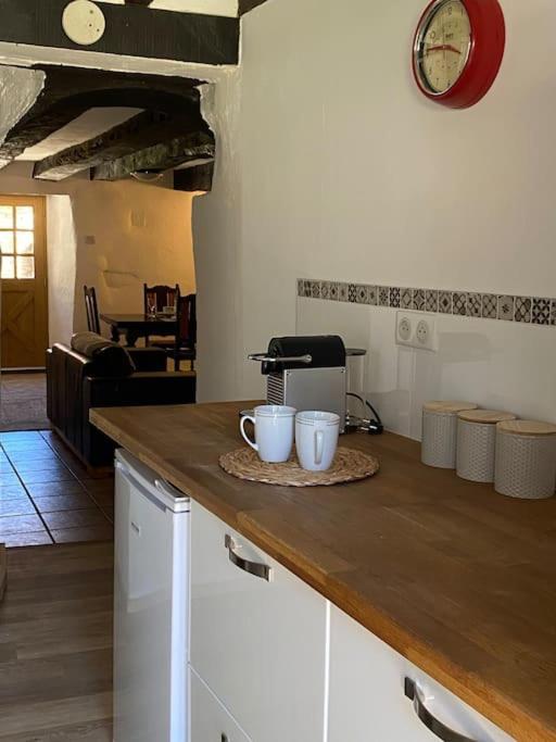 Spacious 1 Bed Home With Shared Pool Champagnac-la-Rivière Εξωτερικό φωτογραφία
