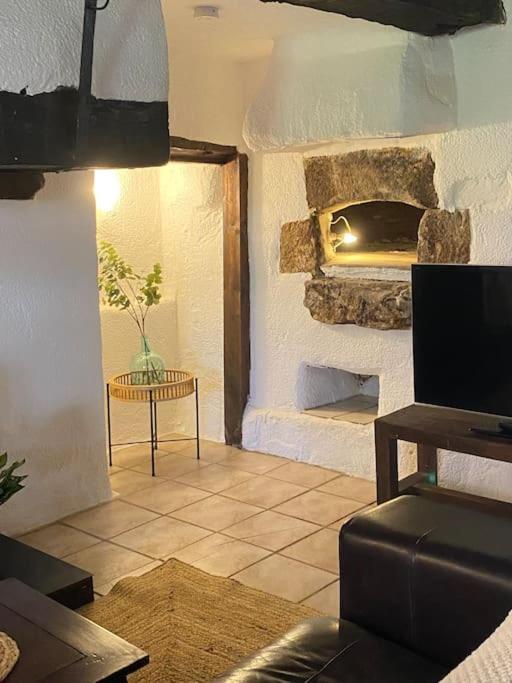 Spacious 1 Bed Home With Shared Pool Champagnac-la-Rivière Εξωτερικό φωτογραφία